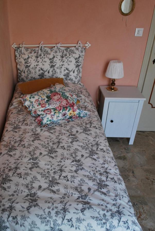 Casa S.Maria Apartment Levane ภายนอก รูปภาพ